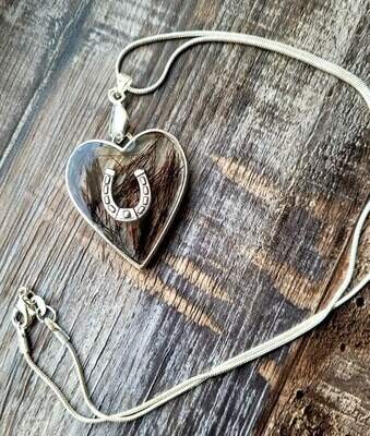 Heart necklace resin