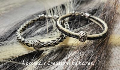 Silver heart bead bracelet