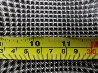 Stainless woven 24 mesh: 0.758mm aperture Stainless woven 24 mesh: 0.758mm aperture