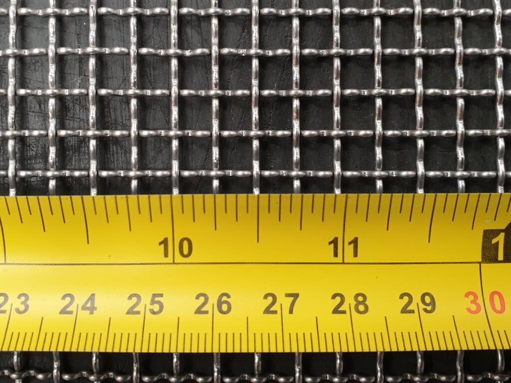 Stainless woven 4 mesh: 5.15mm aperture