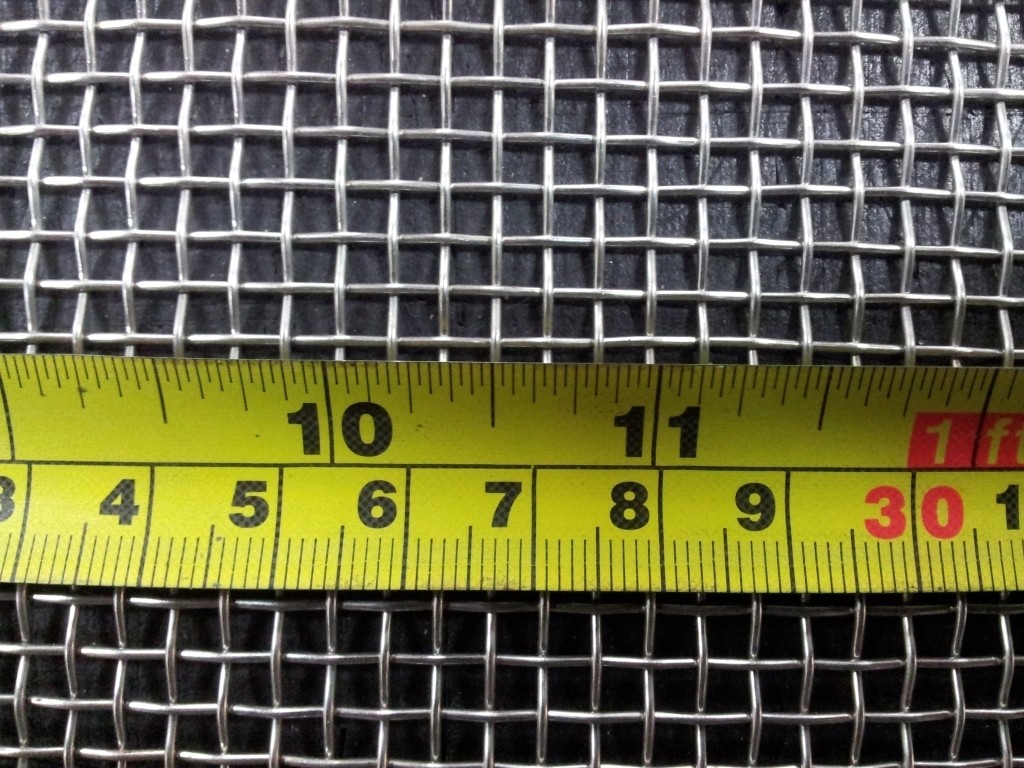 Stainless woven 6 mesh: 3.03mm aperture Stainless woven 6 mesh: 3.03mm aperture