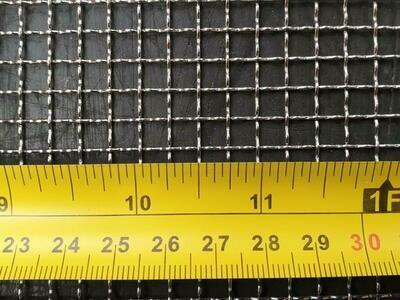 Stainless woven 4 mesh: 5.45mm aperture Stainless woven 4 mesh: 5.45mm aperture
