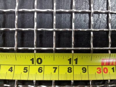 Stainless woven 2 mesh: 11.1mm aperture Stainless woven 2 mesh: 11.1mm aperture