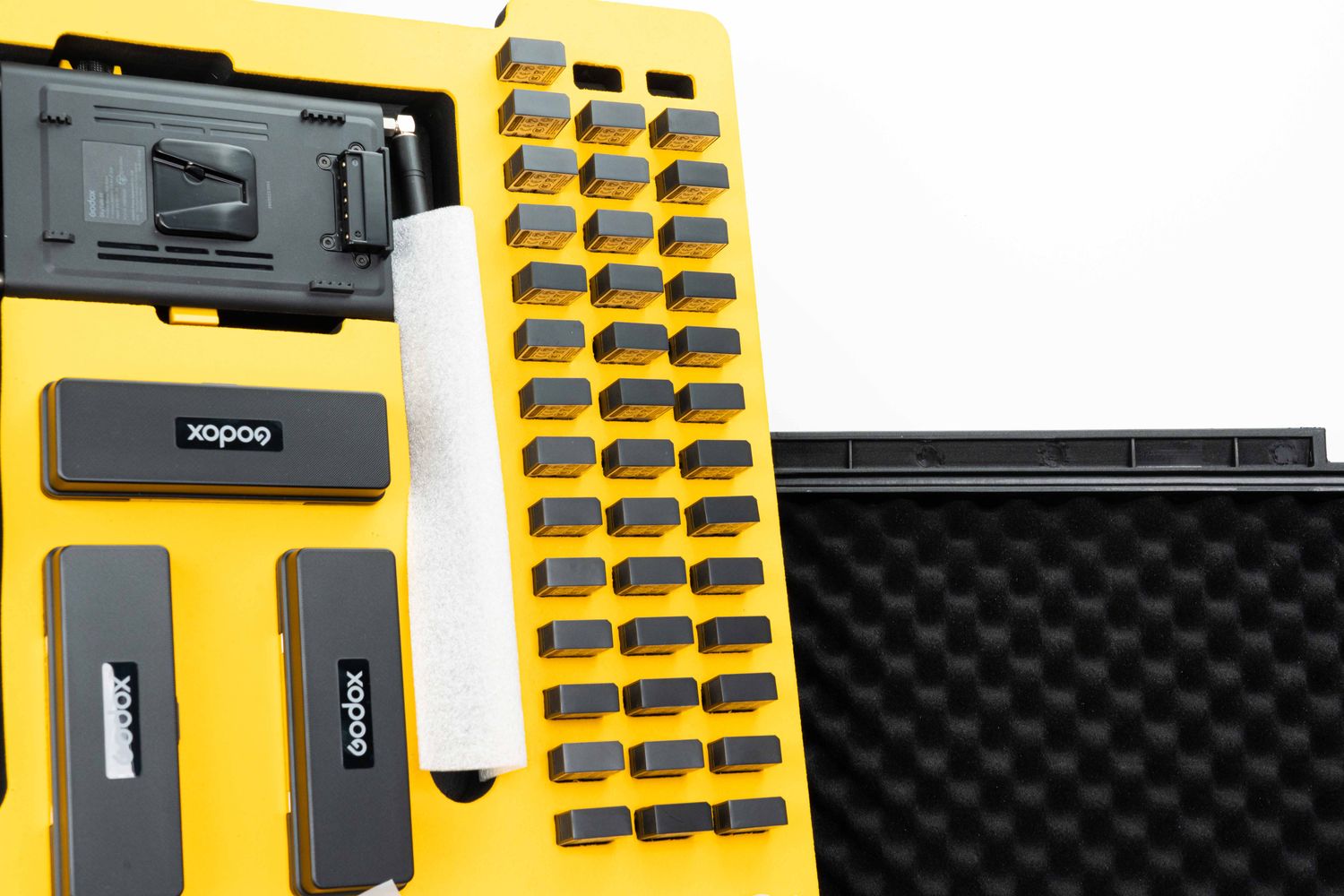 Godox SkyTalk H20S + HUB 1.9GHz Full-Duplex Wireless Intercom System with 20 Single-Ear Headsets