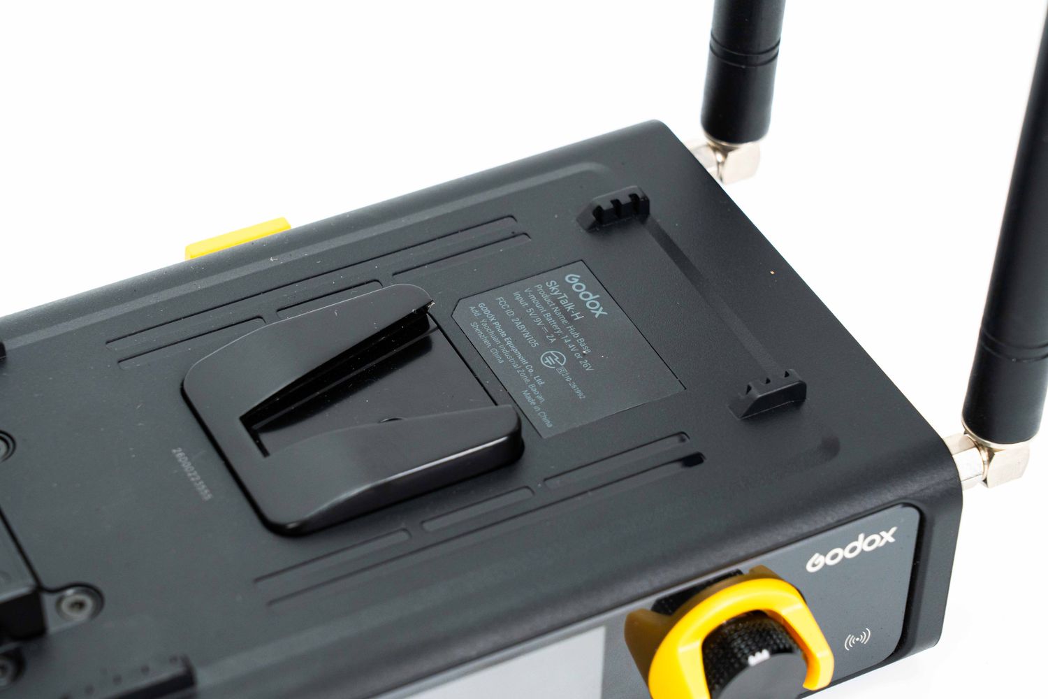 Godox SkyTalk H20S + HUB 1.9GHz Full-Duplex Wireless Intercom System with 20 Single-Ear Headsets
