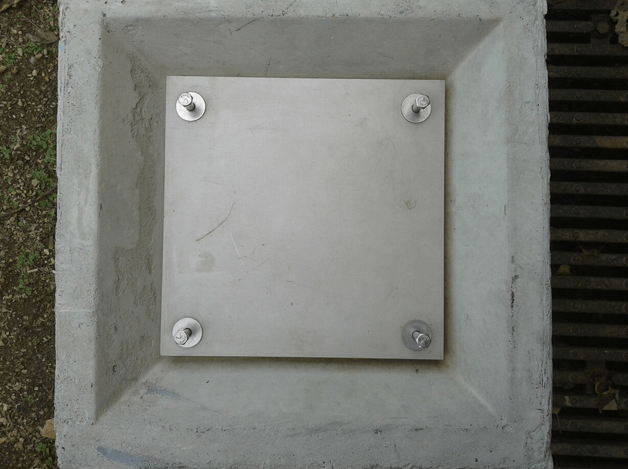 Clapet béton de protection de bassin