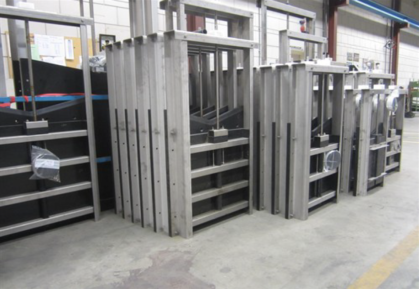 Vanne murale mite inox 316 / PEHD