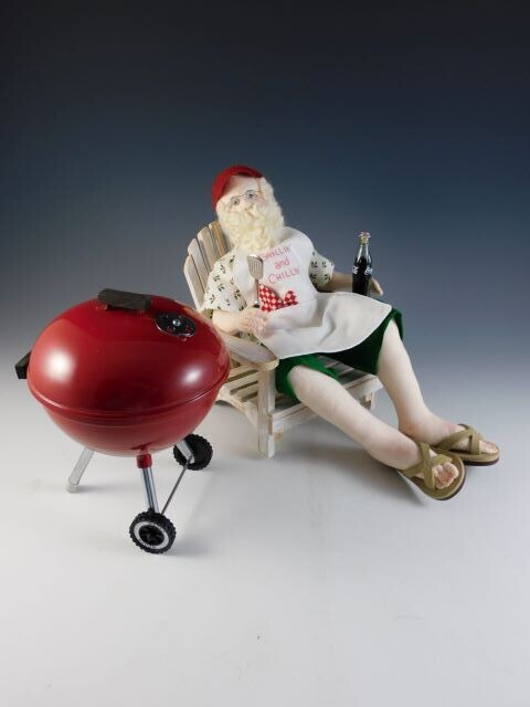 Grillin&#39; and Chillin&#39; Santa