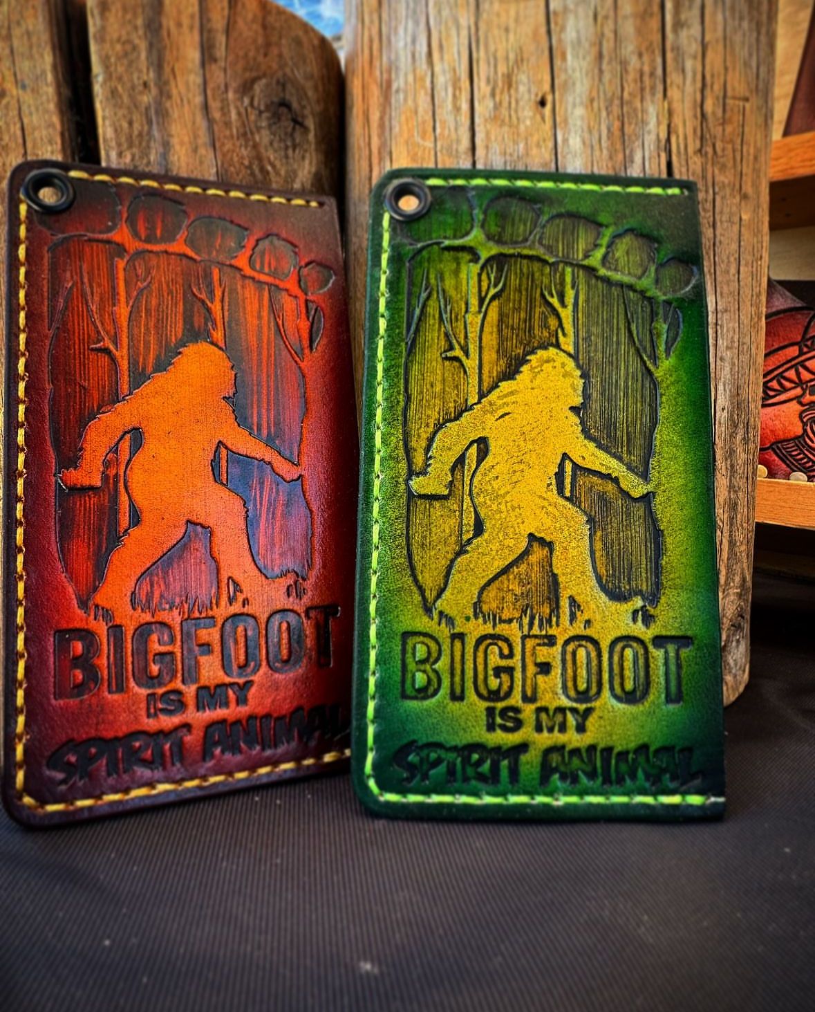 Custom cash and carry – Big foot minimalist wallet