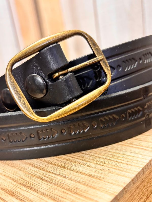 Black arrow 1 1/4” Black arrow 1 1/4”