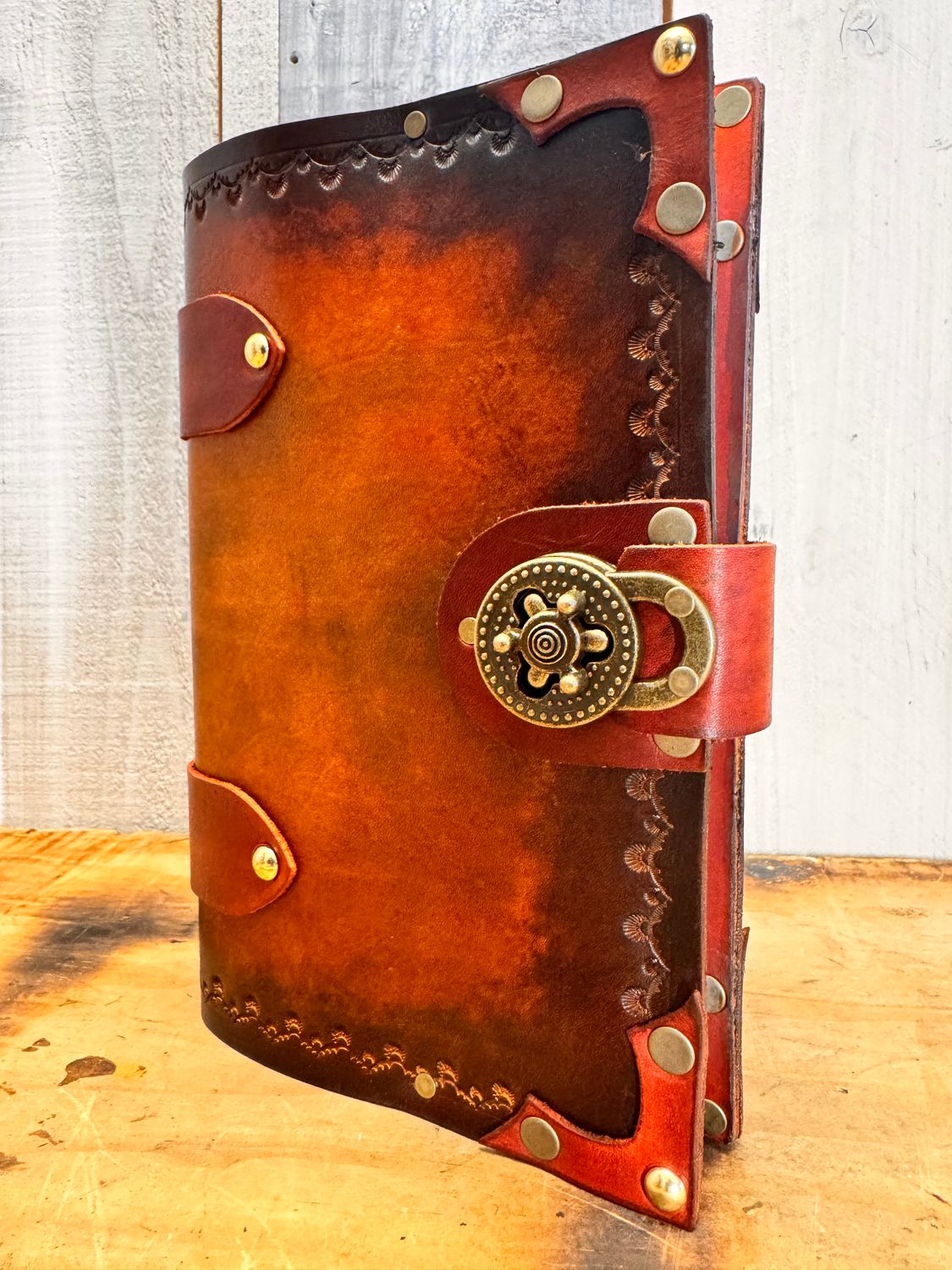Vintage brown turn latch  closure