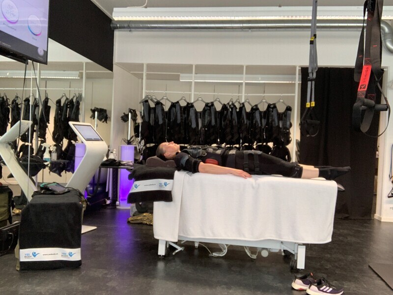 EMS Massage EMS Massage
