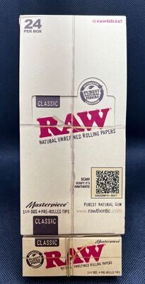 RAW CLASSIC MASTERPIECE 1 1/4 SIZE + PRE ROLLED TIPS