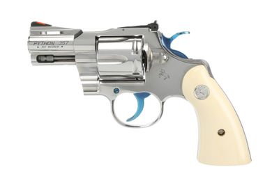 COPYTSP2WTSTGWS PYTHON 357MAG 2.5&quot; HOLLY GRIPS TGW NITRE BLUE PVD ACCENTS 357 Magnum | 38 Special