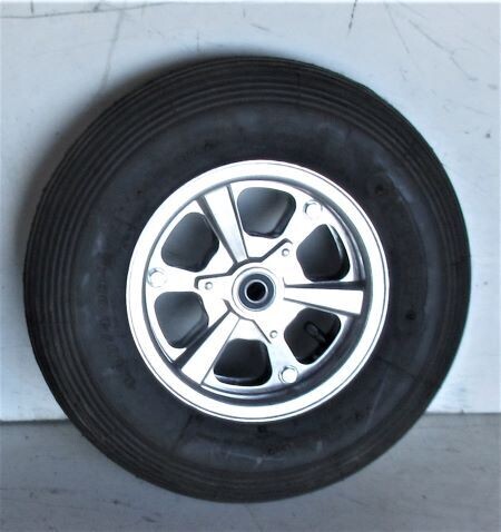 Wheel Assembly  Spinner 8"