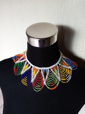 &quot;The White Petals&quot; beaded collar