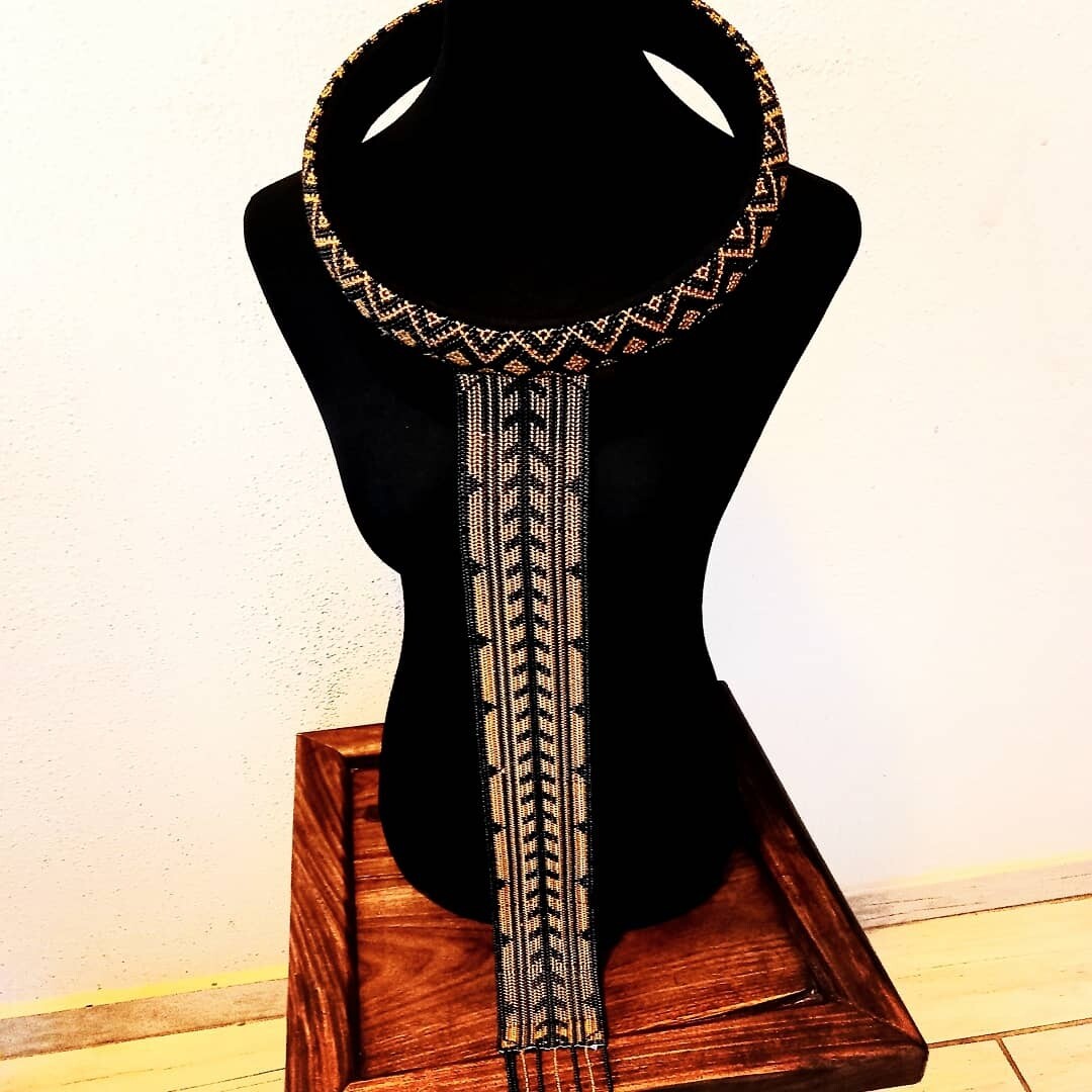 Beaded Neck Ring - Black and Gold