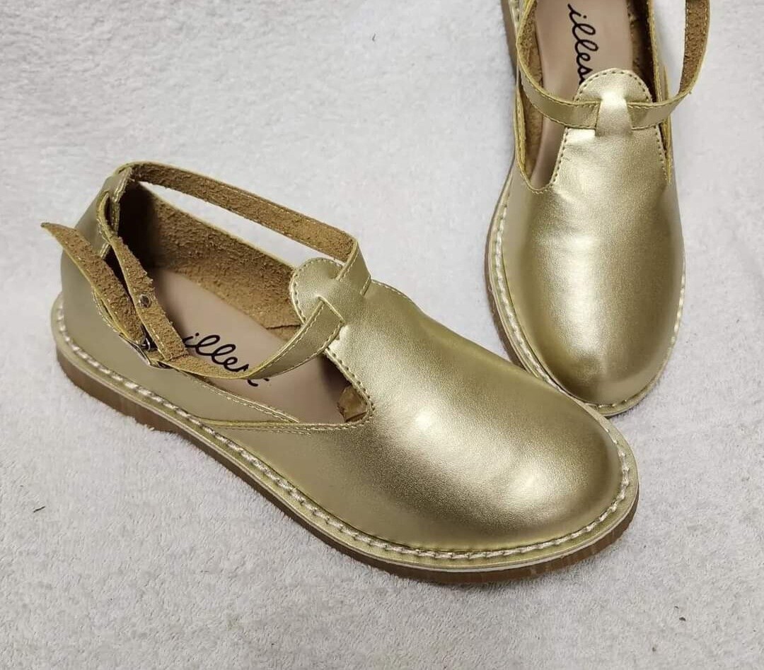 Gold: Mary Janes 