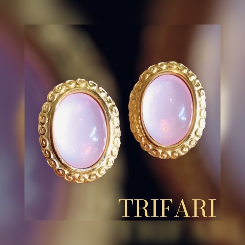 Boucles d&#39;oreilles vintage TRIFARI en Pâte de Verre