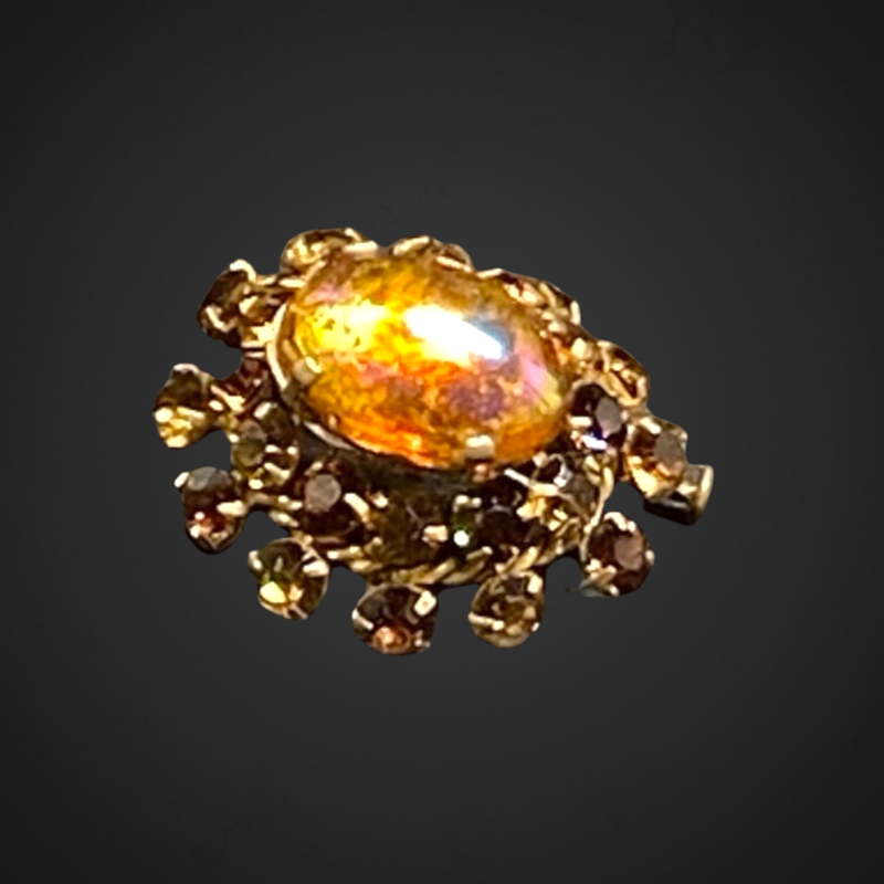 Vintage couture brooch