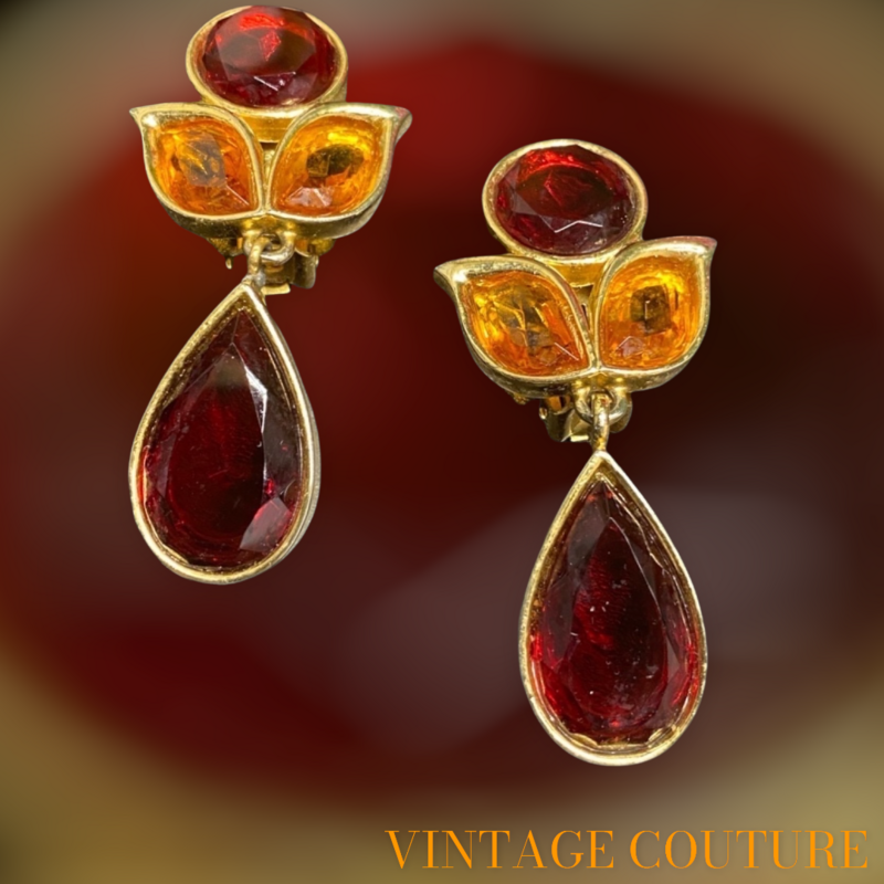 Unsigned earrings 133