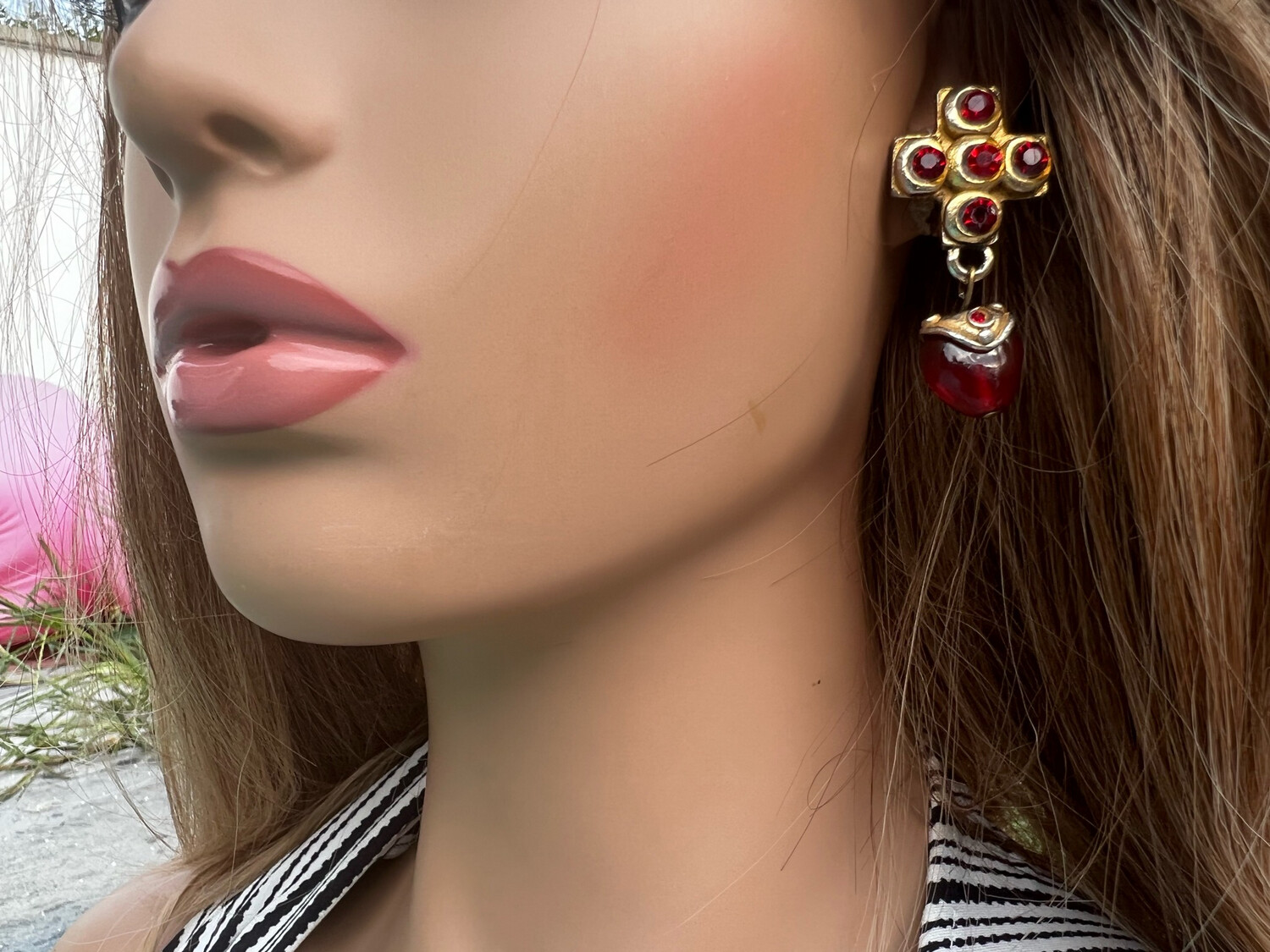 Boucles d’oreilles vintage signées Jacky de g