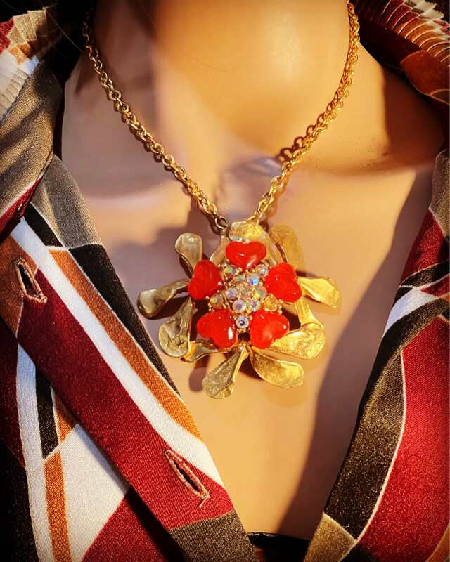 Collier vintage Isaky jamais porté 