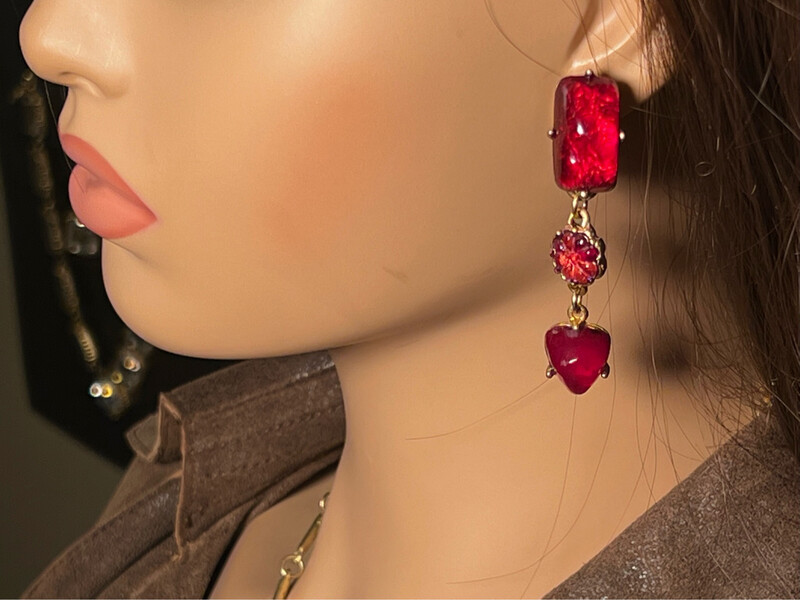 Paire de boucles d’oreilles vintage Isaky rouge