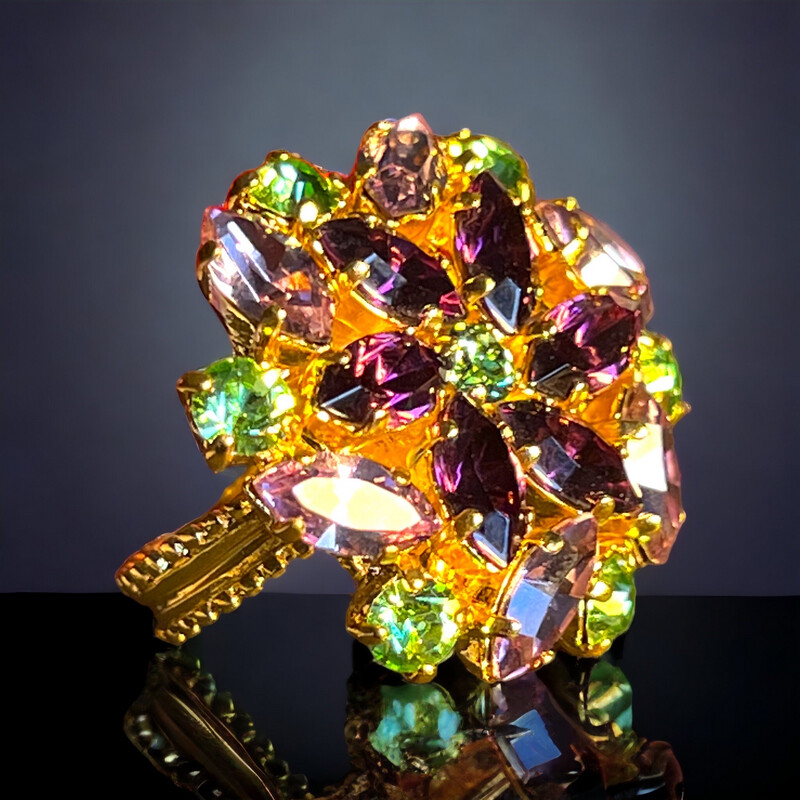 Vintage Yves saint Laurent chic cocktail ring!