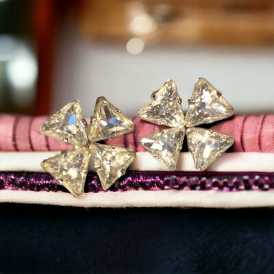 Boucles d’oreille Vintage Rive Gauche Yves Saint-Laurent , comme des diamants