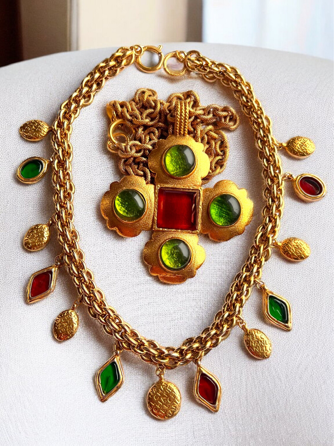 Vintage Chanel Gripoix tassel necklace