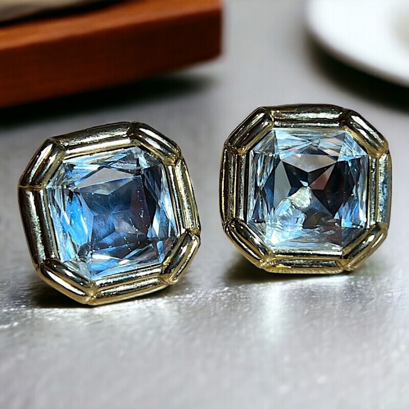 Vintage earrings signed Yves Saint Laurent oversized in Swarovski crystals