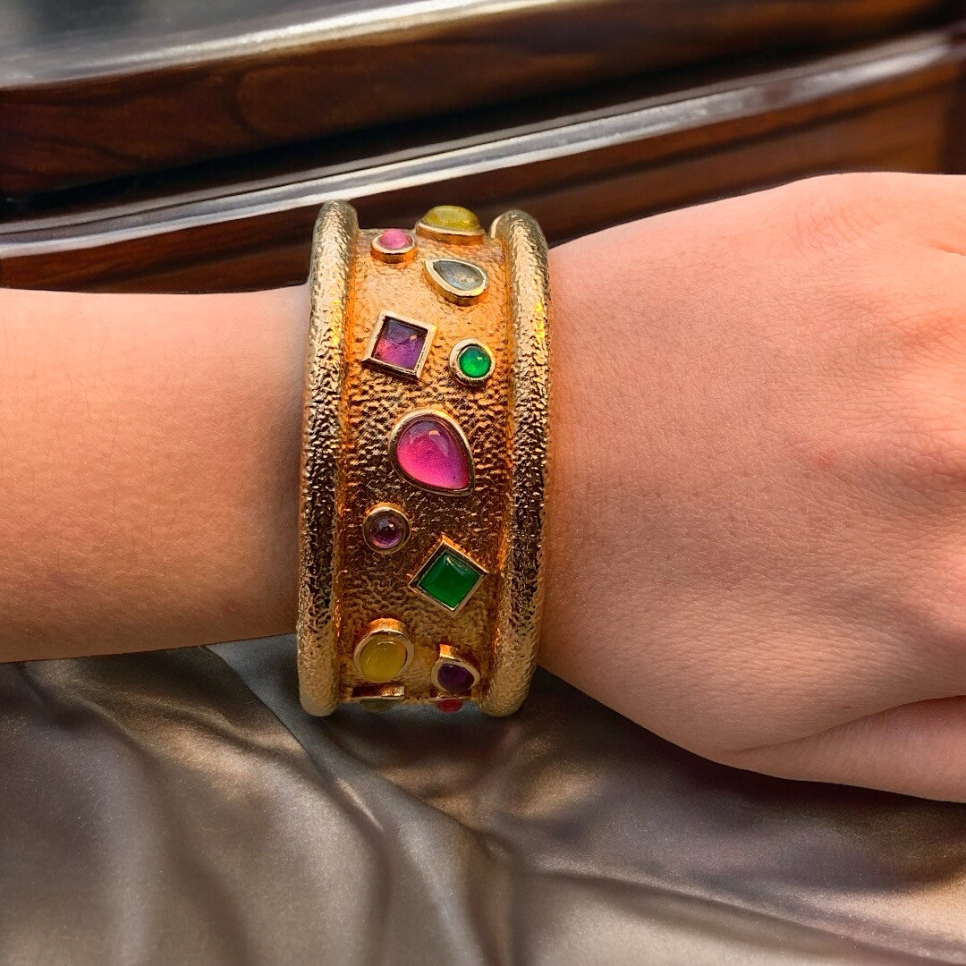Vintage brass and multicoloured resin cuff, Italian made