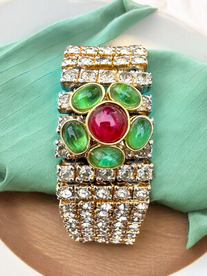 Bracelet vintage Valentino cristal de swarovski et fleurs gripoix 