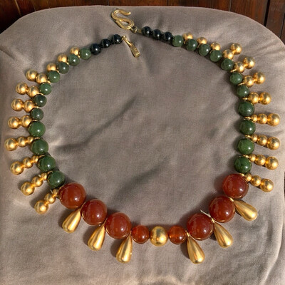 Collier vintage en cornaline rouge et verte, Yves Saint Laurent