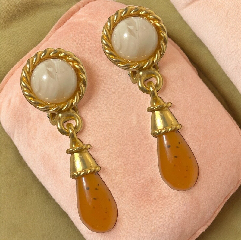 Vintage pendant earrings not signed with amber glass paste