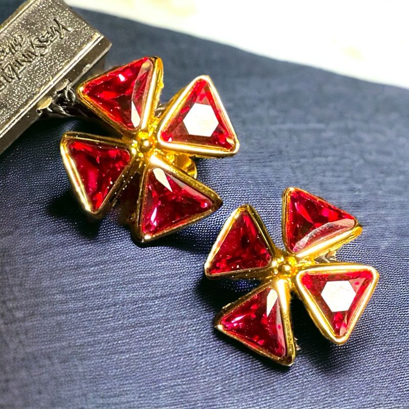 Yves Saint-Laurent Vintage earrings, red Swarovski crosses, never worn