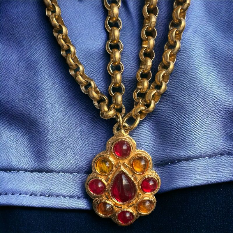 Collier vintage Chanel collection 25  , gripoix 