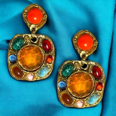 Boucles d’oreilles  Vintage couture en laiton et pâte de verre