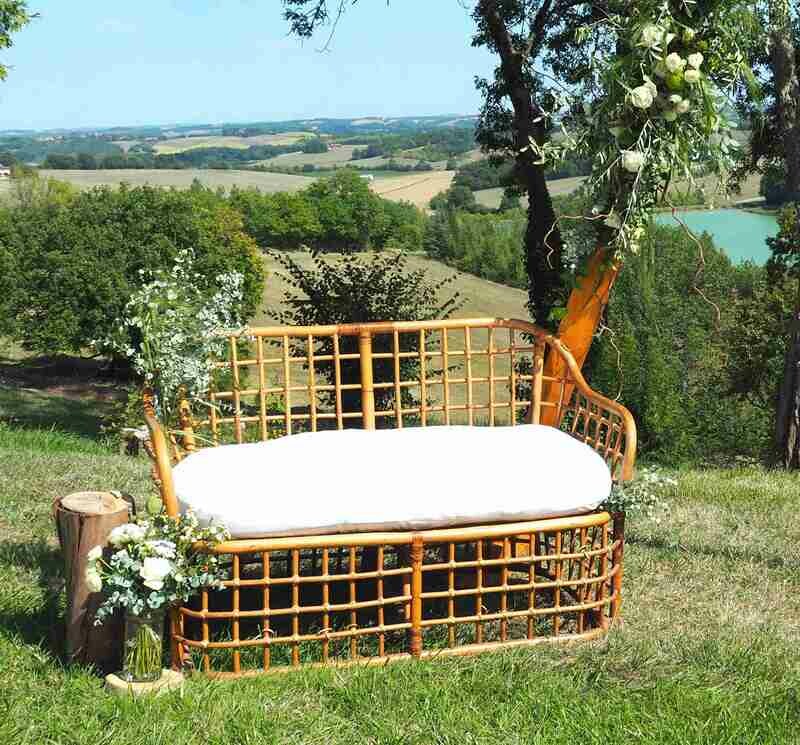 Canapé en rotin haut avec coussin