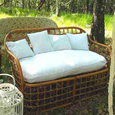 Canapé en rotin haut avec coussin