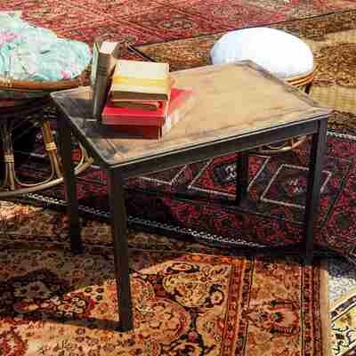 Table basse bois pieds noirs