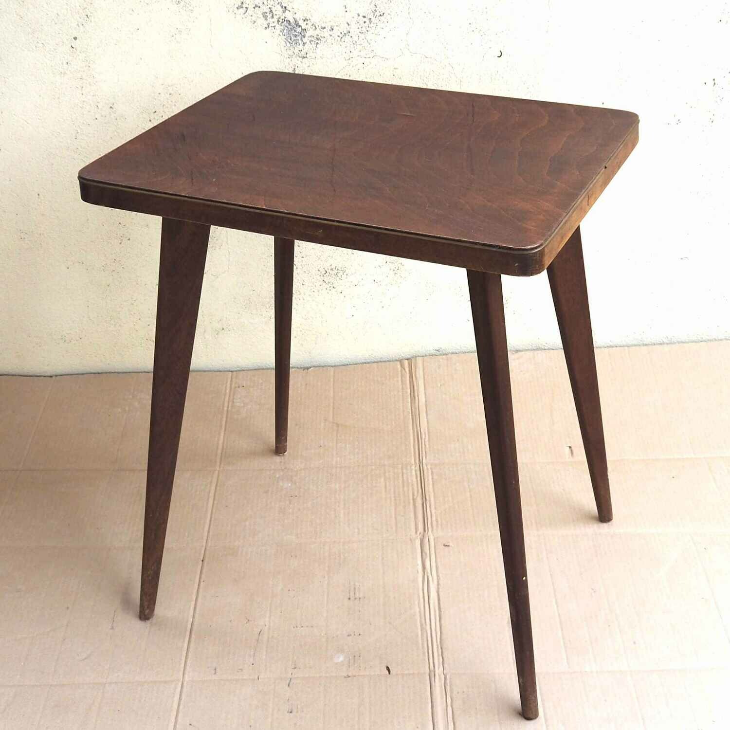 Table plateau laqué Table plateau laqué
