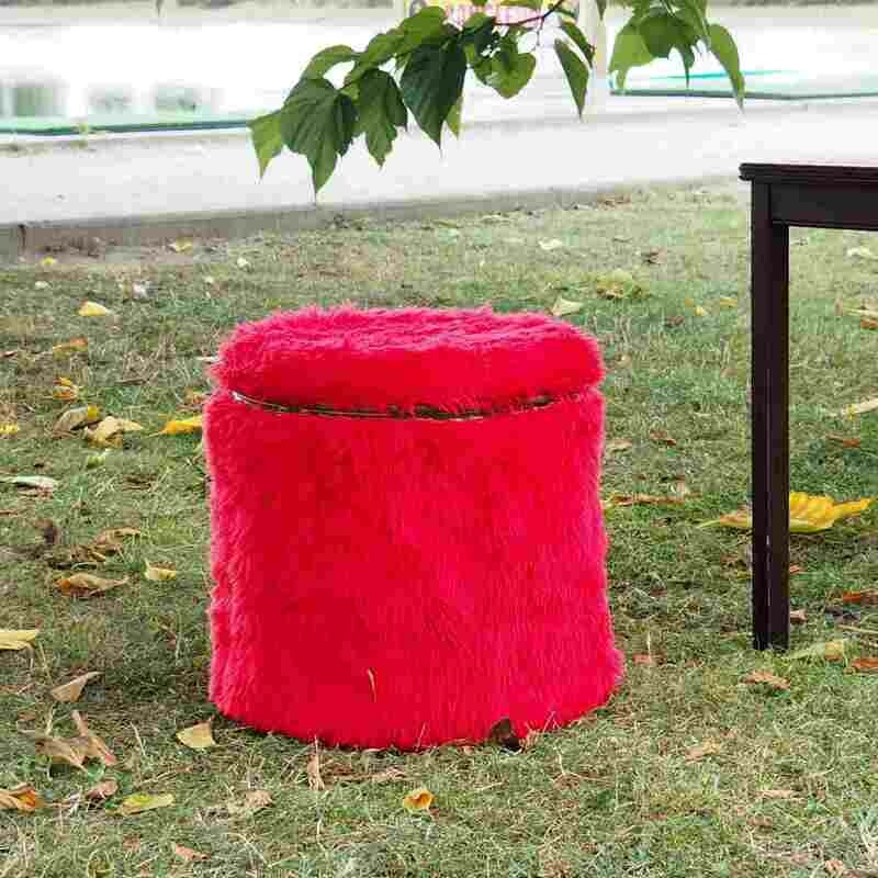 Tabouret fourrure rouge