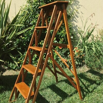 Escabeau bois moyen
