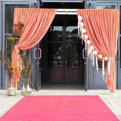 Guirlande cercles bois doré et cuivre, rubans