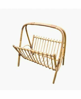 Porte revues en rotin