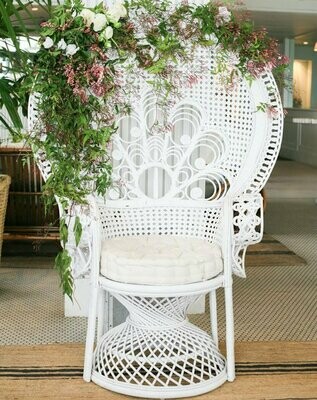 Fauteuil Emmanuelle ajouré en rotin blanc