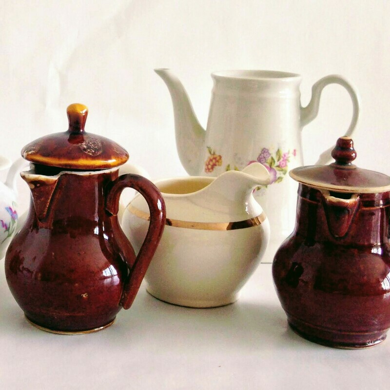 Théière porcelaine petite marron
