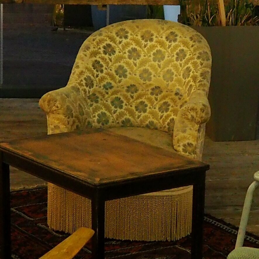 Fauteuil crapaud fleuri bleu